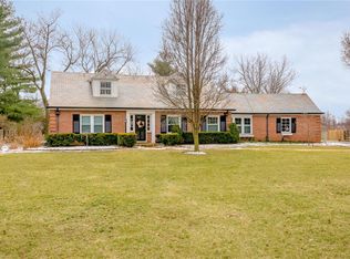 12 Godwin Ln, Saint Louis, MO