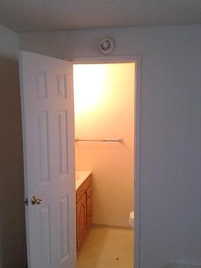 5th image of 70 Garfield St APT 24
