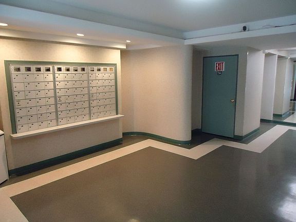 3rd image of 9833 64th Ave #5E