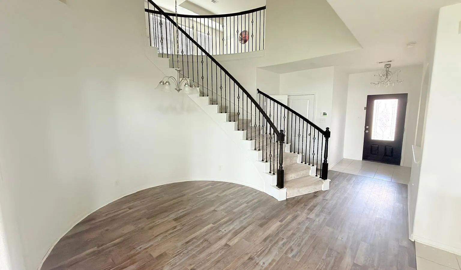 4 bed, 2.5 bath, 2779 sqft, $2,800 — Photo 4