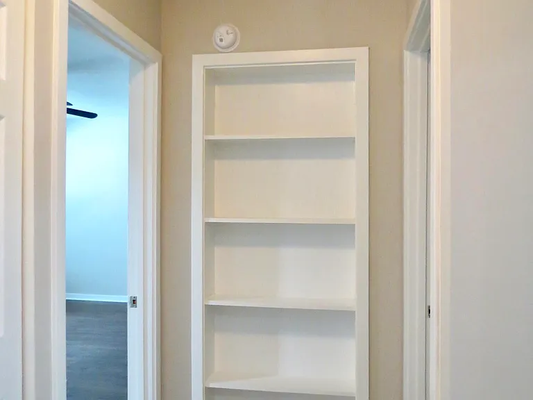 1124 Honeysuckle Ct — Photo 9