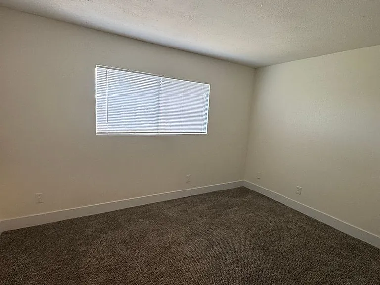 5574 Mountain View Dr — Photo 14