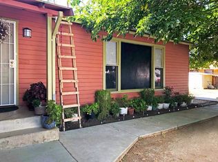 270 W Durian Ave, Coalinga, CA 93210
