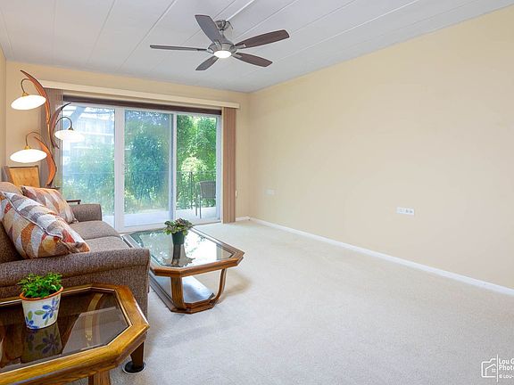 3rd image of 5300 Walnut Ave APT 22B
