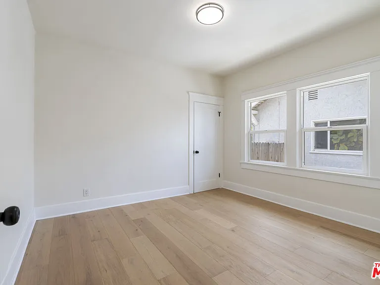 1828 W 41st Pl — Photo 21