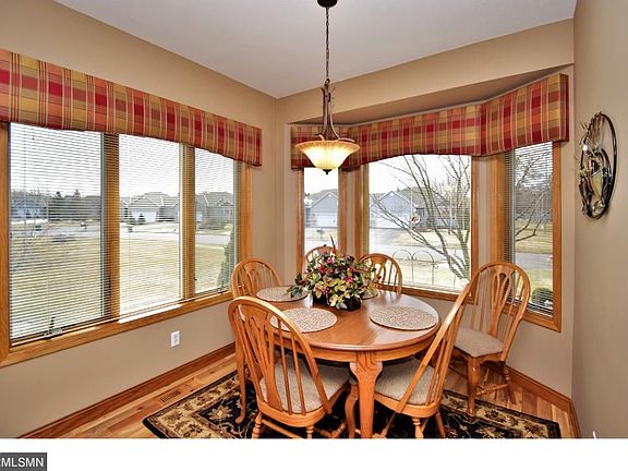 5th image of 865 133rd Ln NE