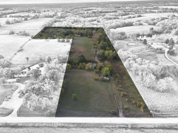 24775 Dempsey Rd, Mc Louth, KS 66054