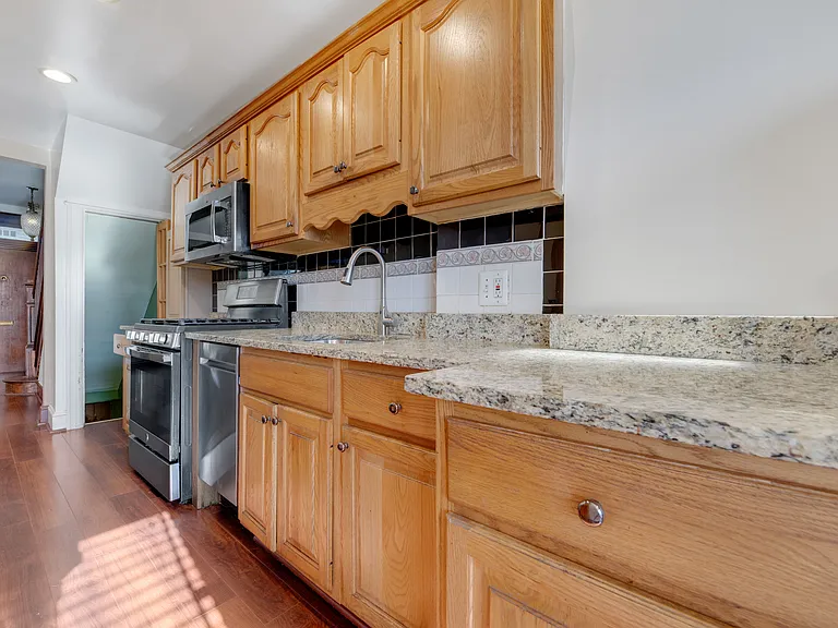 1409 Orren St NE — Photo 8