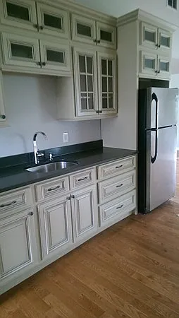 1 bed, 1.0 bath, 1000 sqft, $2,500 — Photo 2