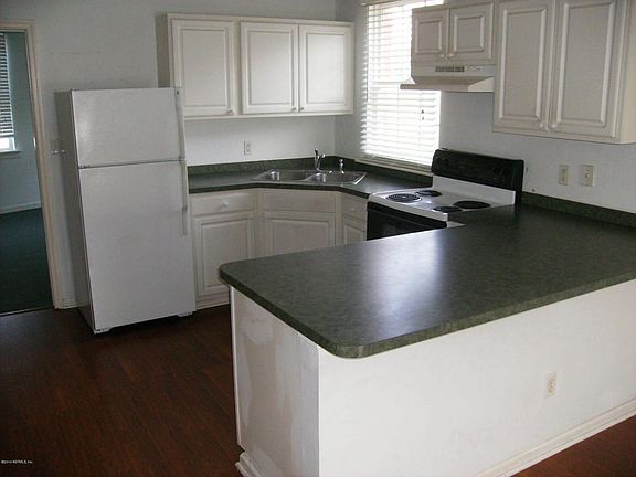 4th image of 214 San Marco Ave APT A