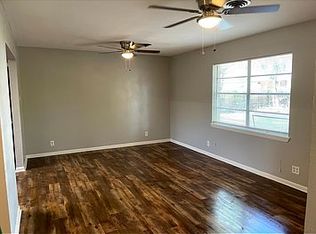 2455 Ballard Dr, Paris, TX 75460