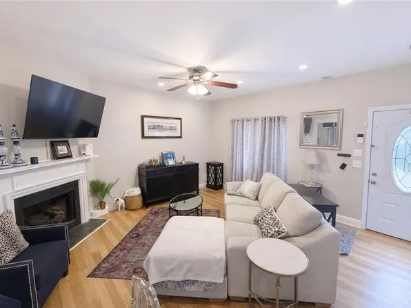 1401 Wedgewood Ct #1401, Atlanta, GA 30350