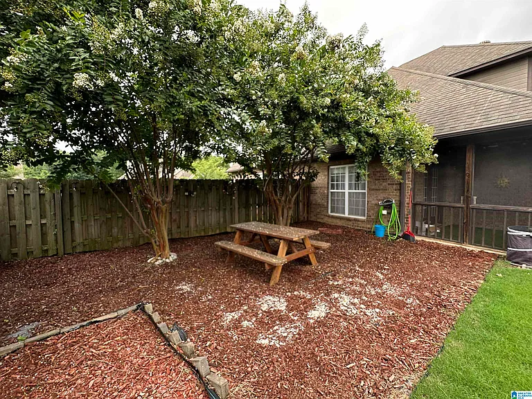 277 Creekside Ln — Photo 42