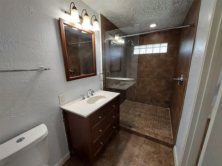 3807 Quiet Place Dr — Photo 10