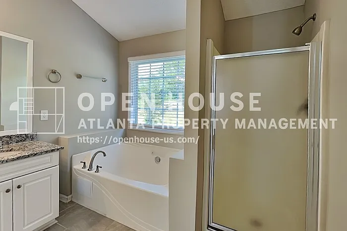 37 Christopher Dr — Photo 10