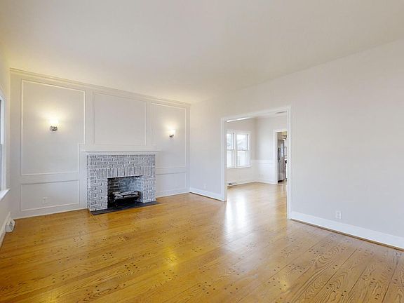4th image of 6 Elmhurst Pl