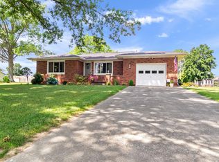 221 N Cale St, Poseyville, IN 47633