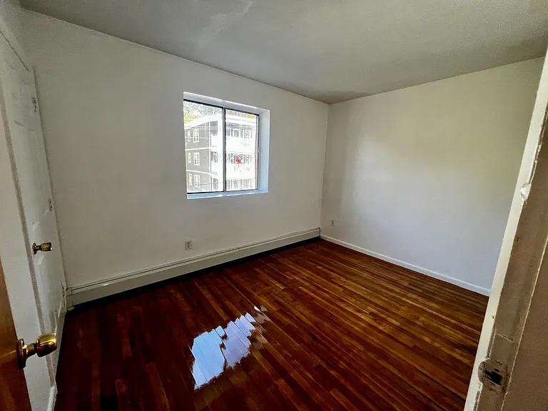 155 Williams St #18 — Photo 5