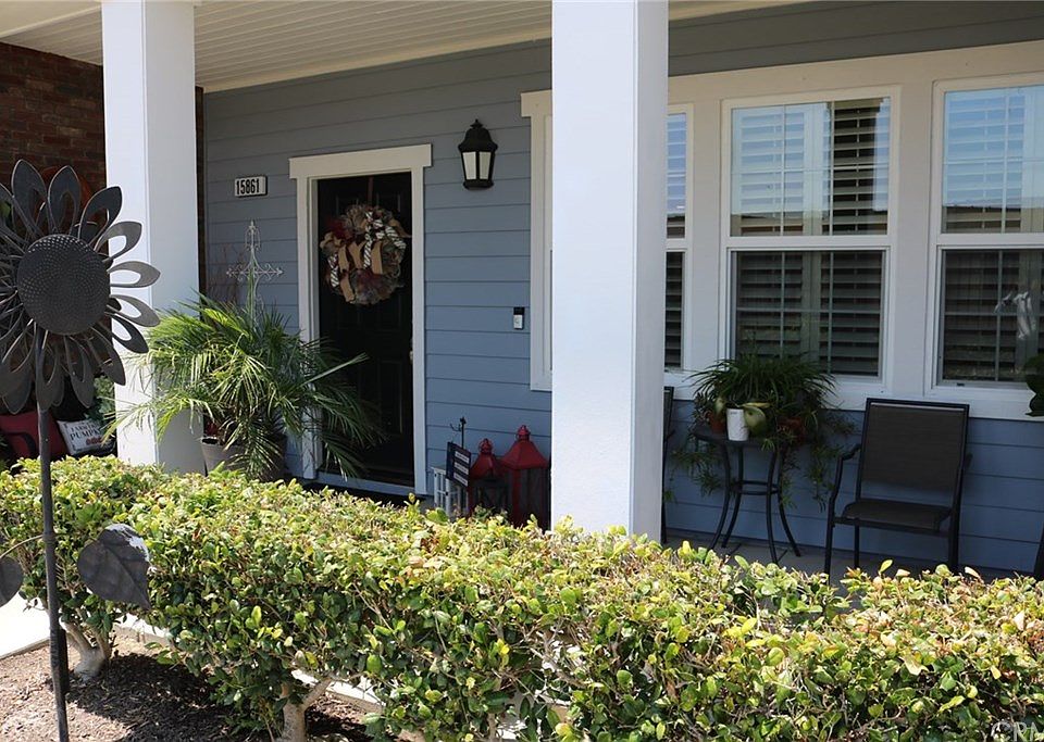 1st image of 15861 Fountain Ln #20