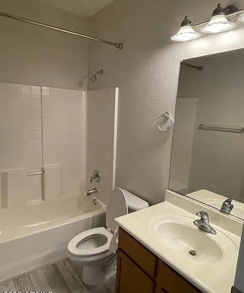 553 E San Carlos Way — Photo 5