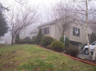 23 Ojibwa Trl, Shelton, CT 06484