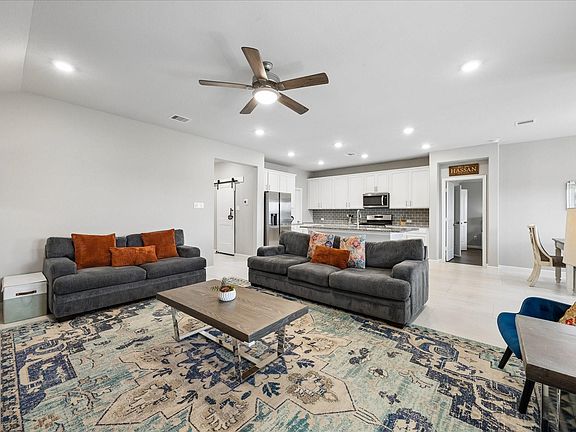 4th image of 7614 Water Glen Ln