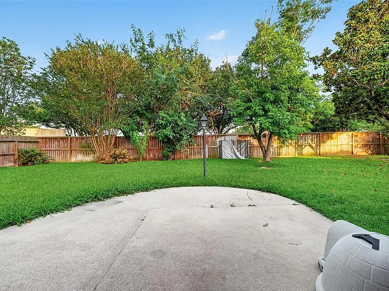17303 Kenton Crossing Ln — Photo 38