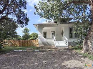 492 E Avenue R, Belton, TX 76513