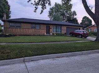 463 Red Oak Ln, Rochester hills, MI 48307