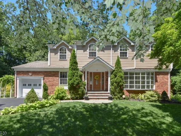 13 Nichols Ct, Fanwood Boro, NJ 07023