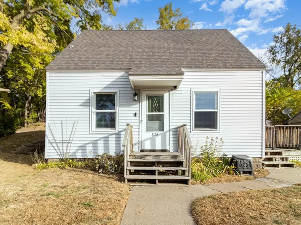 828 Hawthorn St, Red Wing, MN 55066