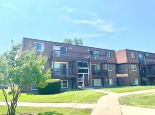 110 Boardwalk St UNIT GW, Elk Grove Village, IL 60007