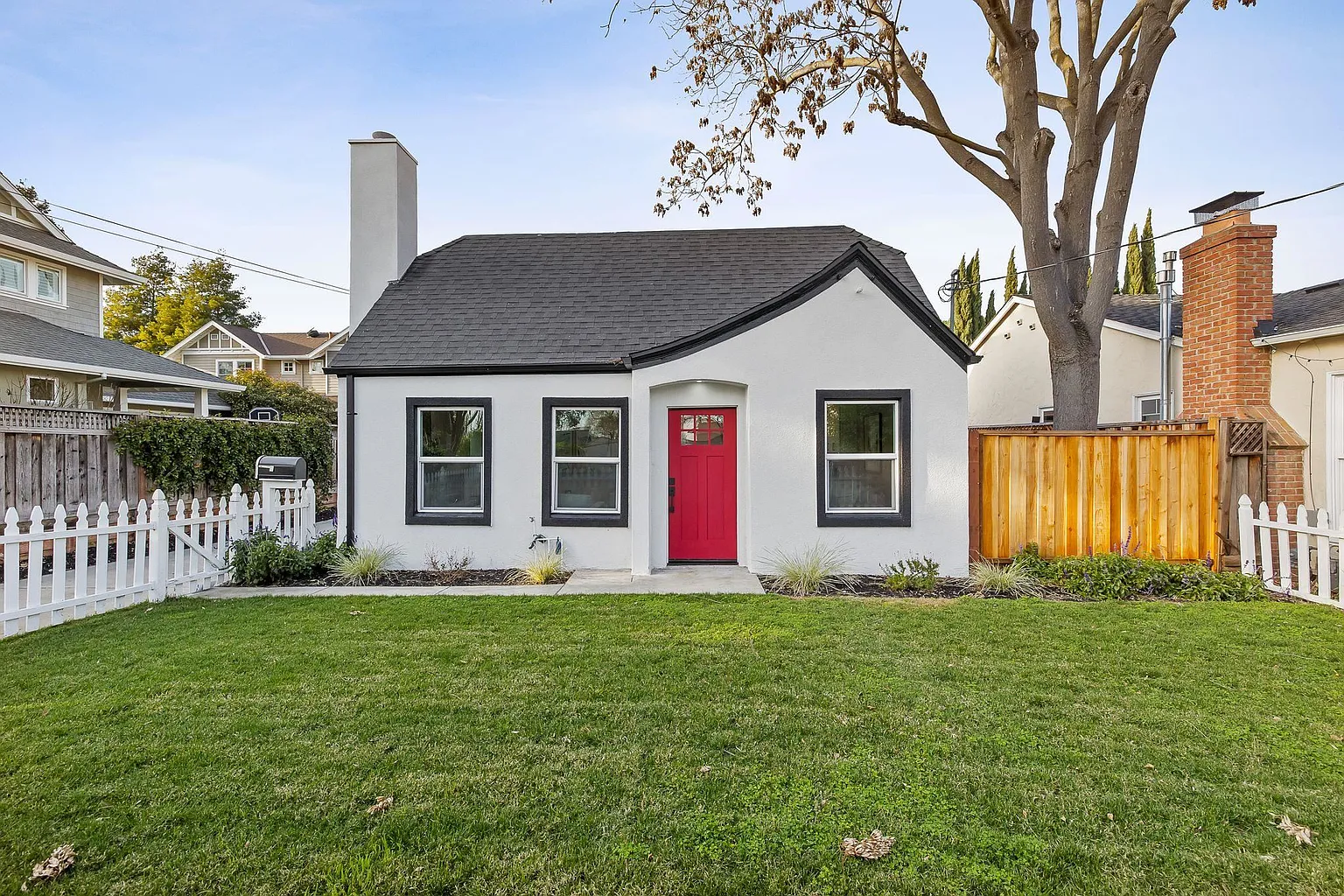 1109 Lincoln Ct photo 1