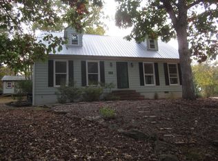 385 Providence Rd, Athens, GA 30606