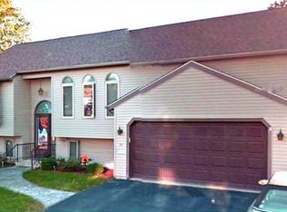 34 Mulberry St, Fairhaven, MA 02719