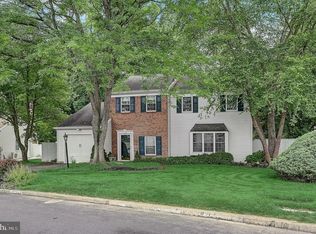 321 Bernick Dr, Langhorne, PA 19047