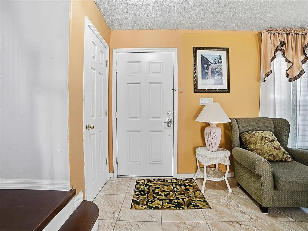 Building Photo - 4547 Ashtubula Ct