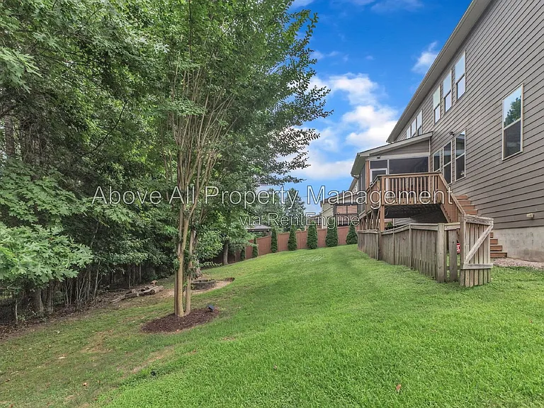 8313 Henderson Rd — Photo 53