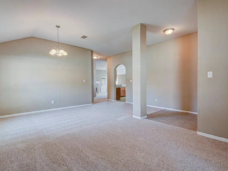 25206 Pepper Ridge Ln — Photo 8
