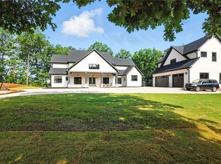 581 Paramount Dr, Seneca, SC 29678