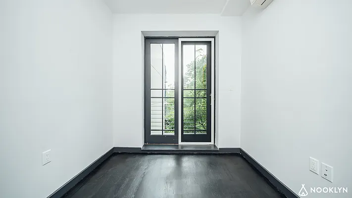 Rented by Nooklyn NYC LLC | media 12