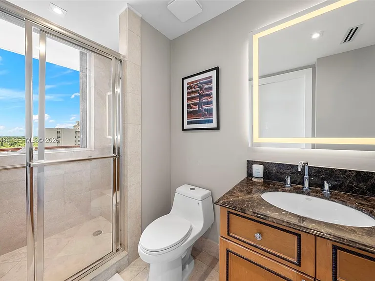 60 Edgewater Dr #11F — Photo 22