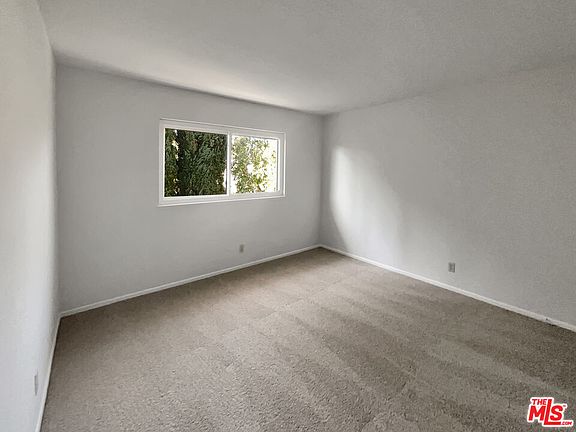 5th image of 15171 Marne Cir