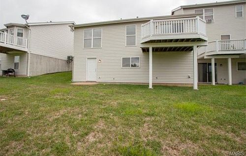 5th image of 3208 Country Hollow Dr