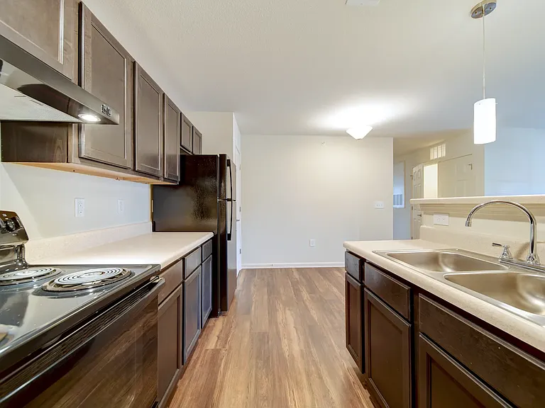 The Hub on Harris Apartment Homes — Photo 31