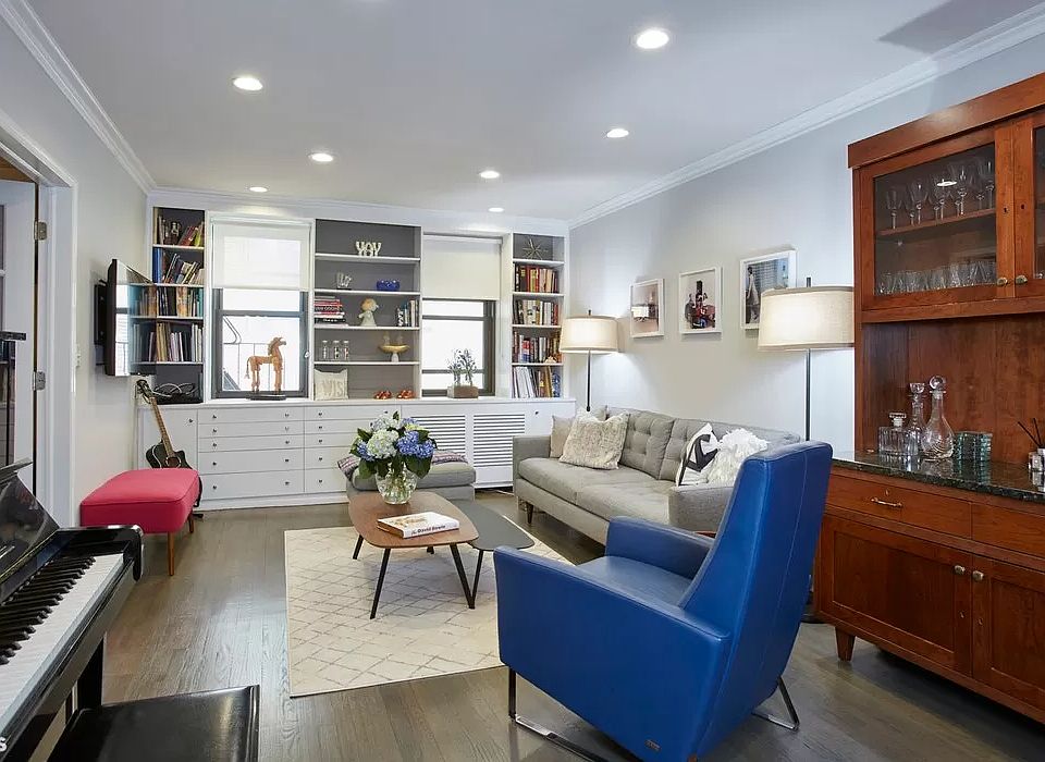 1st image of 221 E 78th St #6HJ