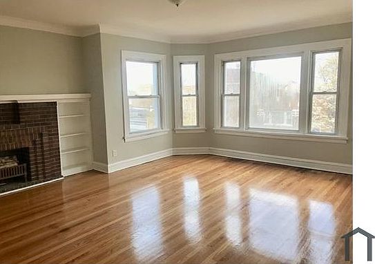 2nd image of 7920 S Paulina St #3