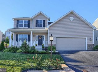 1633 Lowell Ln, New Cumberland, PA 17070