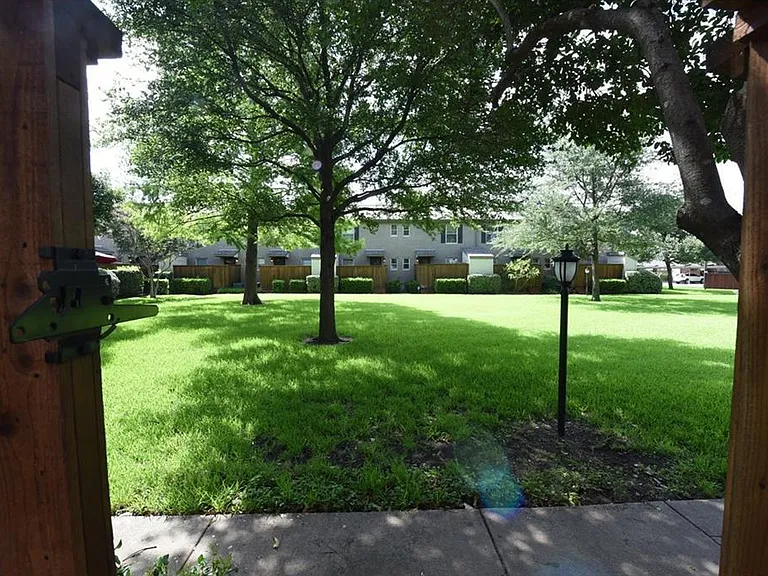 6357 Oriole Dr — Photo 11