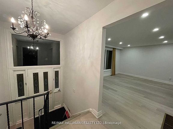 3rd image of 25 Glenridge Rd
